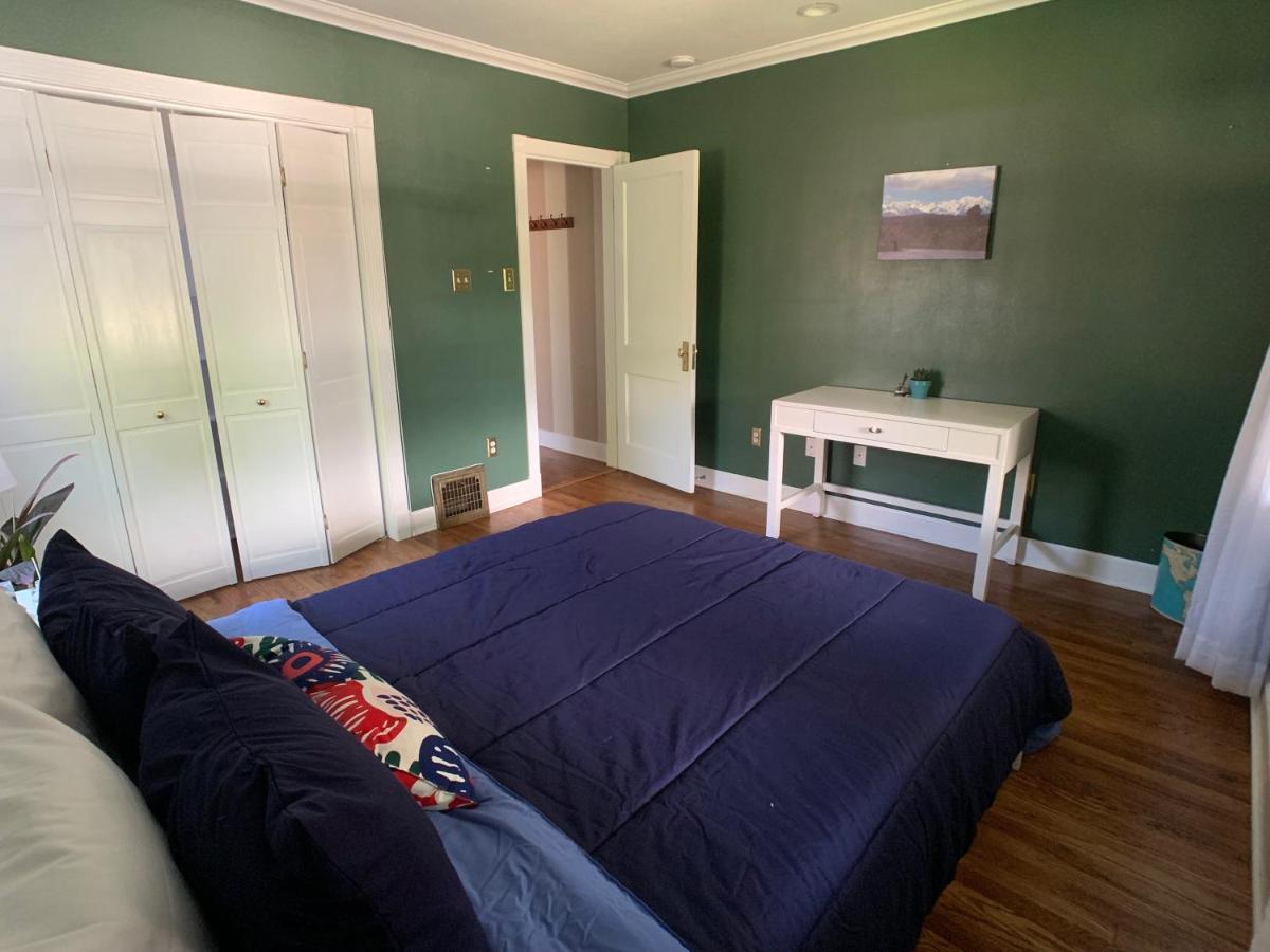 Private Room In West Highlands House DEN Екстериор снимка