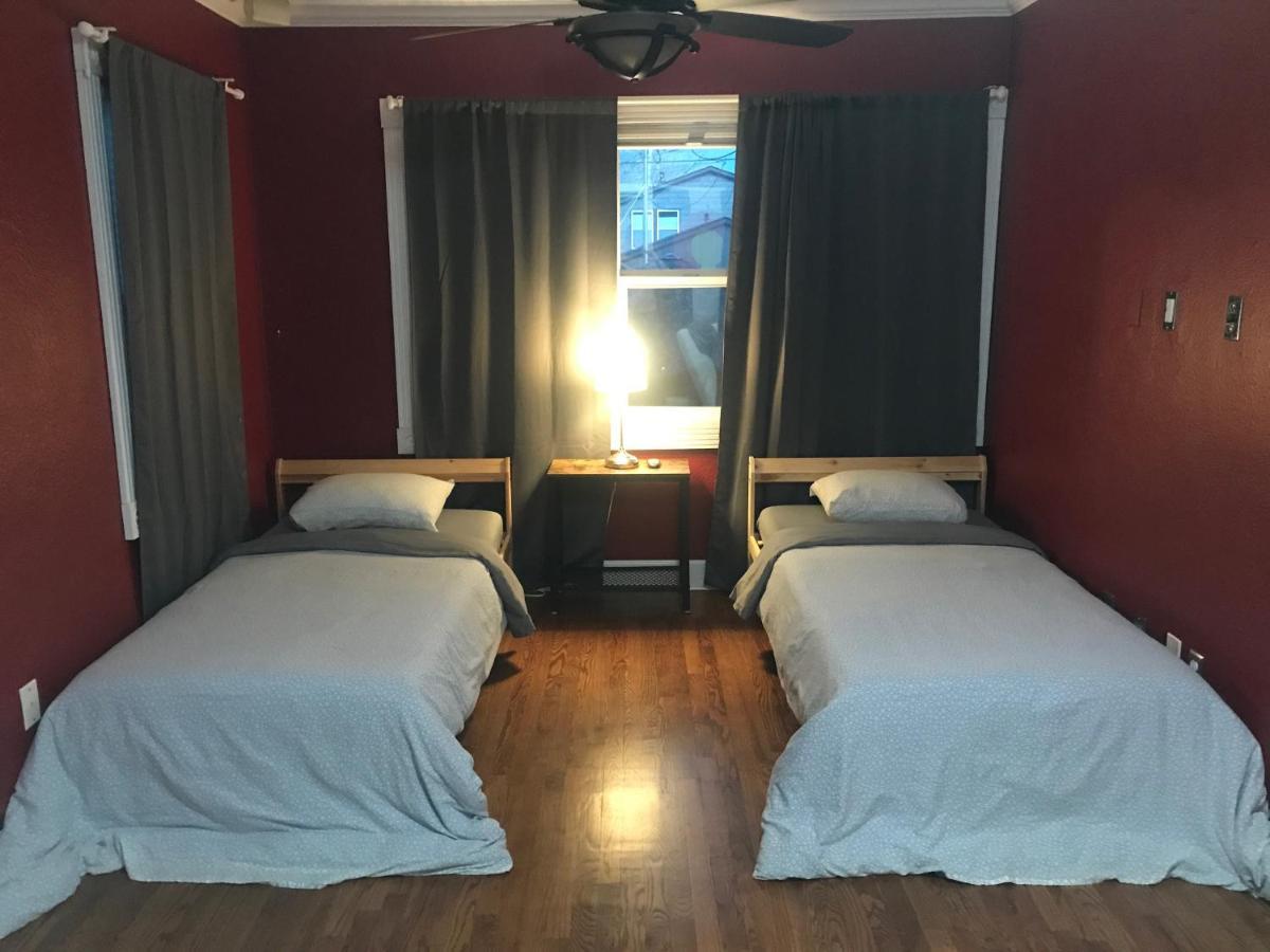 Private Room In West Highlands House DEN Екстериор снимка